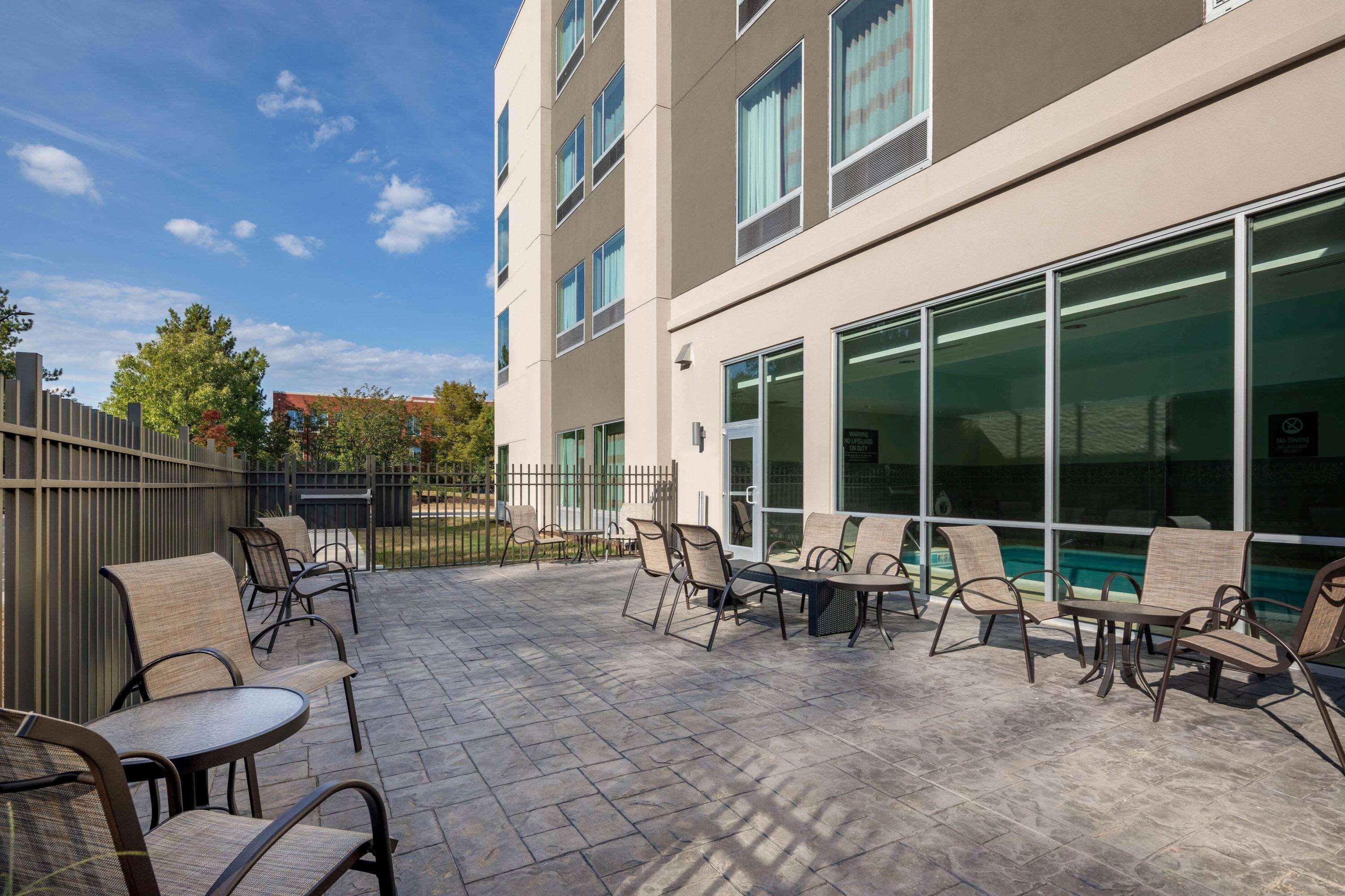 La Quinta By Wyndham Greensboro Airport High Point Exterior foto